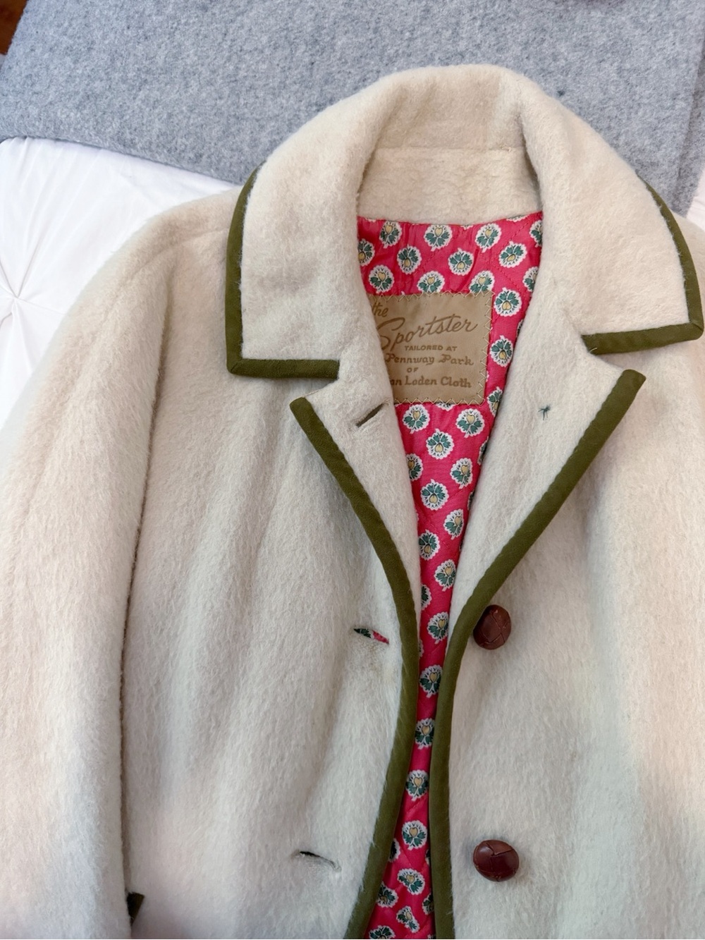 50s/60s “The Sportster” Vintage Wool Coat - Size 6/8